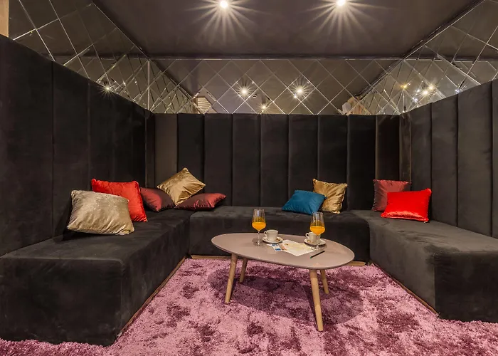 Blvd 7 Ξενοδοχείο