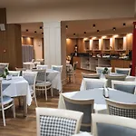 Blvd 7 Хотел