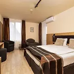 Blvd 7 3* Пловдив