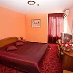 Хотел Blvd 7 3*