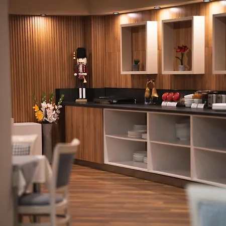 Отель Blvd 7 Пловдив
