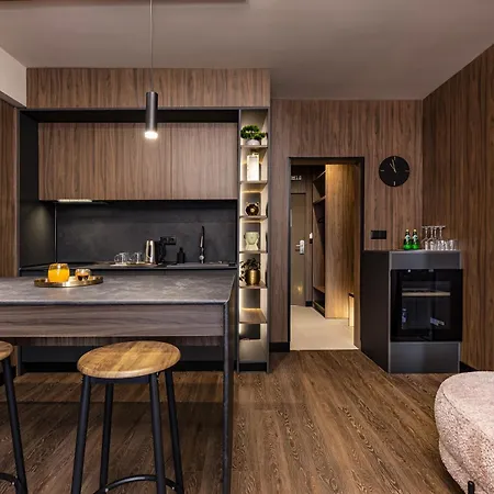 Hotell Blvd 7 3*