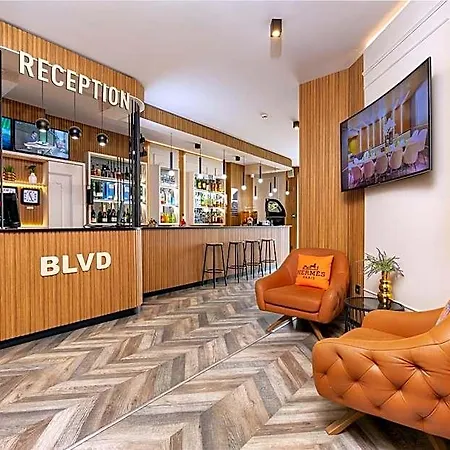 Blvd 7 Хотел 3*